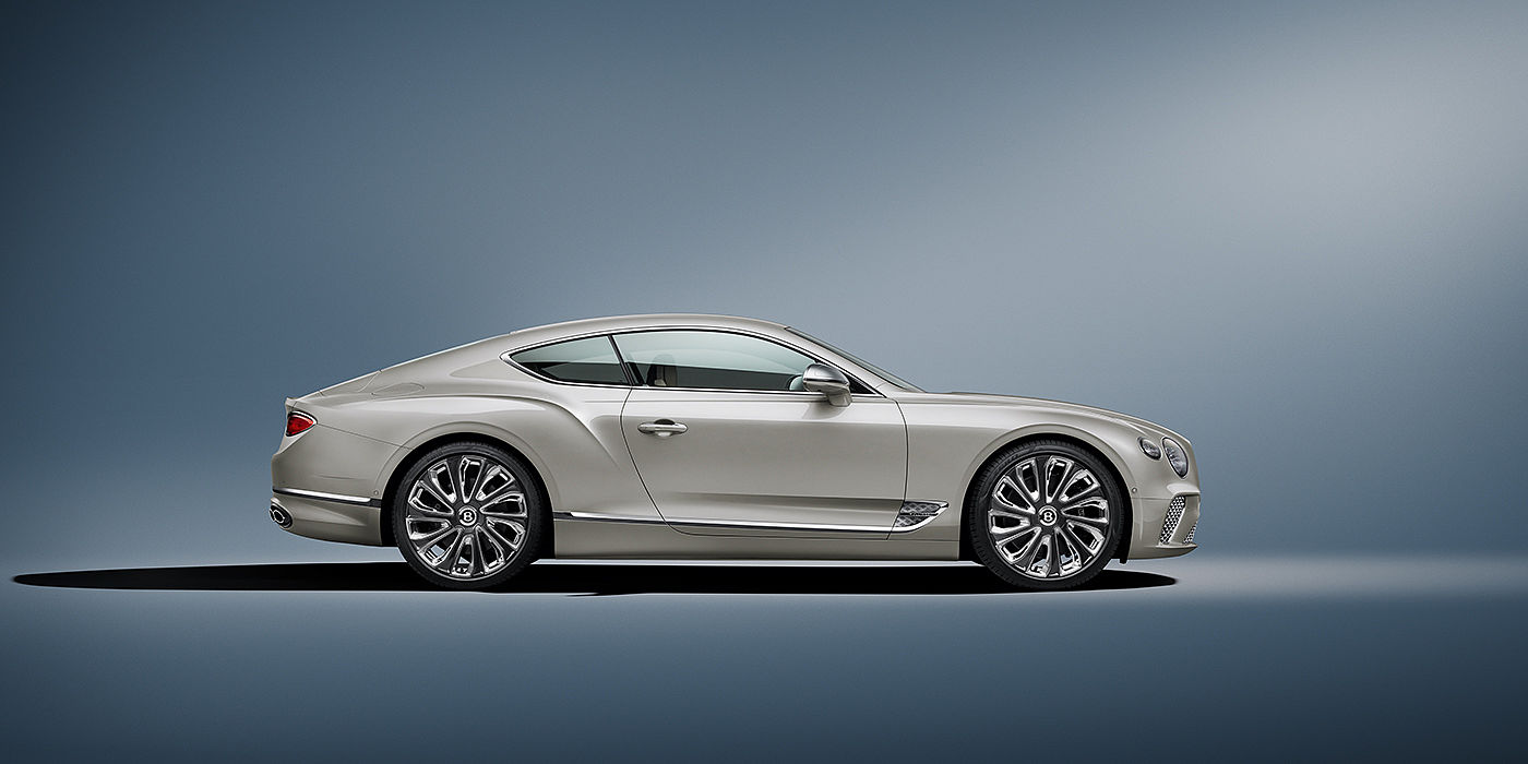 Exclusive Cars Vertriebs GmbH Bentley Continental GT Mulliner coupe in White Sand paint front 34