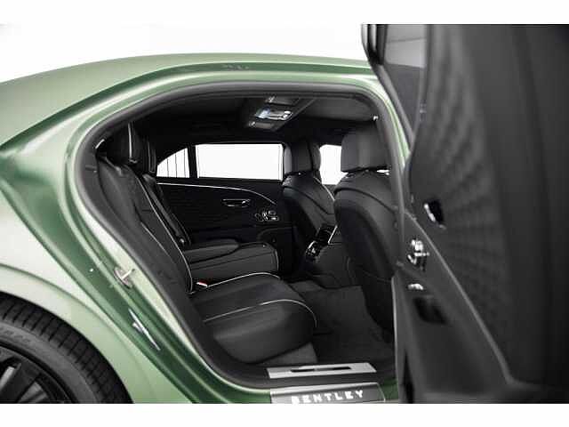 29:Bentley Flying Spur Speed V8 Hybrid, Saloon, Alpine Green, Exclusive Cars Vertriebs GmbH