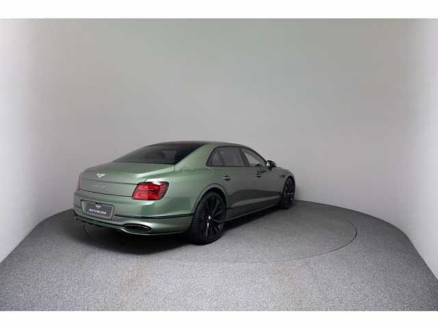 50:Bentley Flying Spur Speed V8 Hybrid, Saloon, Alpine Green, Exclusive Cars Vertriebs GmbH