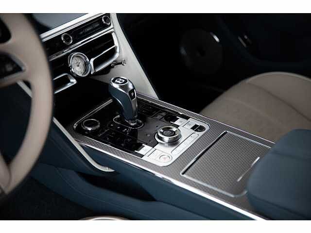 30:Bentley Flying Spur Mulliner V8 Hybrid, Saloon, Light Sapphire, Exclusive Cars Vertriebs GmbH