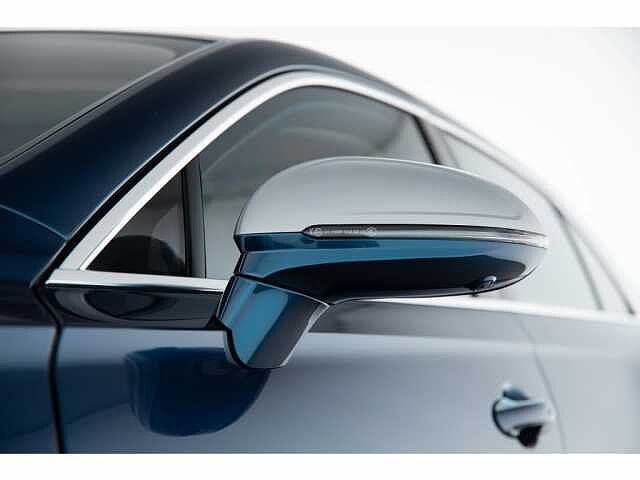 57:Bentley Flying Spur Mulliner V8 Hybrid, Saloon, Light Sapphire, Exclusive Cars Vertriebs GmbH