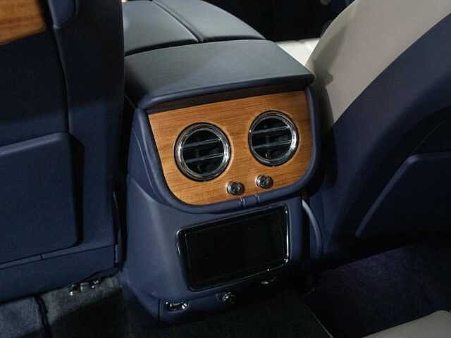 23:Bentley Bentayga Azure V6 Hybrid, SUV, Topaz Blue, Exclusive Cars Vertriebs GmbH