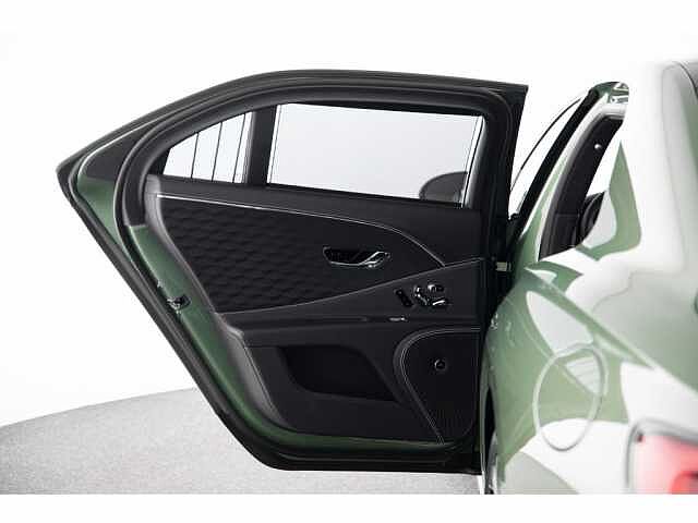 31:Bentley Flying Spur Speed V8 Hybrid, Saloon, Alpine Green, Exclusive Cars Vertriebs GmbH