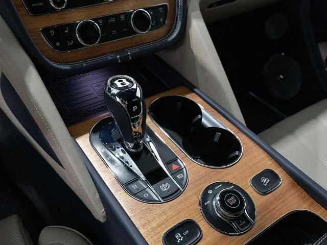 20:Bentley Bentayga Azure V6 Hybrid, SUV, Topaz Blue, Exclusive Cars Vertriebs GmbH