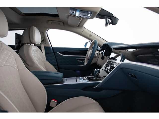 26:Bentley Flying Spur Mulliner V8 Hybrid, Saloon, Light Sapphire, Exclusive Cars Vertriebs GmbH