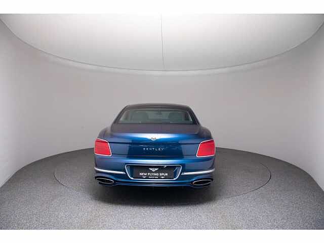 16:Bentley Flying Spur Mulliner V8 Hybrid, Saloon, Light Sapphire, Exclusive Cars Vertriebs GmbH