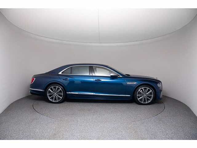 23:Bentley Flying Spur Mulliner V8 Hybrid, Saloon, Light Sapphire, Exclusive Cars Vertriebs GmbH