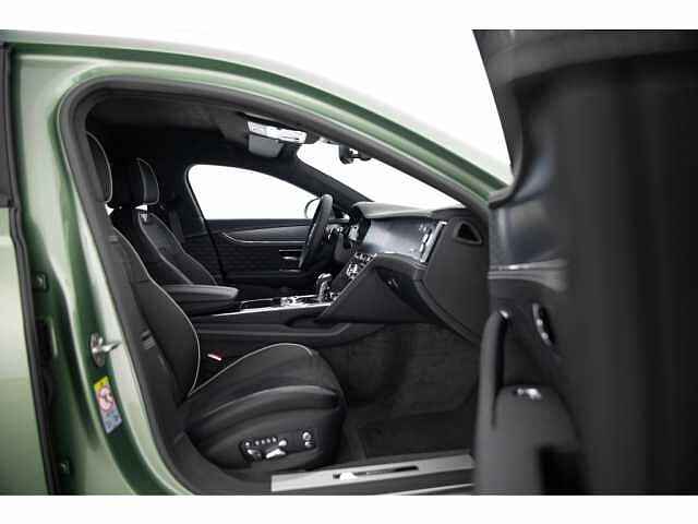 16:Bentley Flying Spur Speed V8 Hybrid, Saloon, Alpine Green, Exclusive Cars Vertriebs GmbH