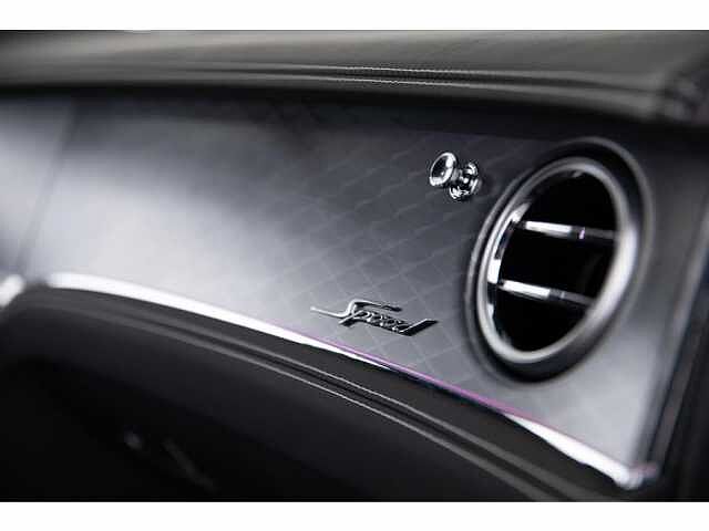 22:Bentley Flying Spur Speed V8 Hybrid, Saloon, Alpine Green, Exclusive Cars Vertriebs GmbH