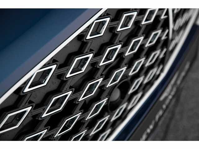 4:Bentley Flying Spur Mulliner V8 Hybrid, Saloon, Light Sapphire, Exclusive Cars Vertriebs GmbH